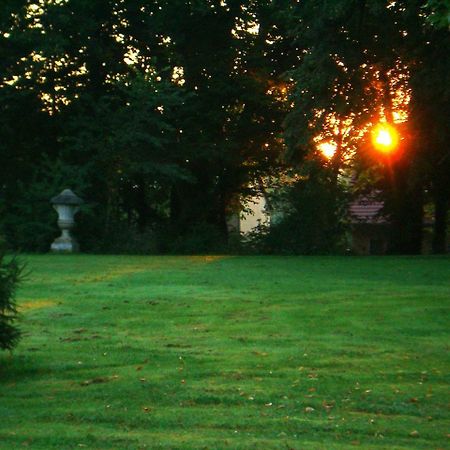 Marstall Im Schlosspark Rheinsberg Kültér fotó