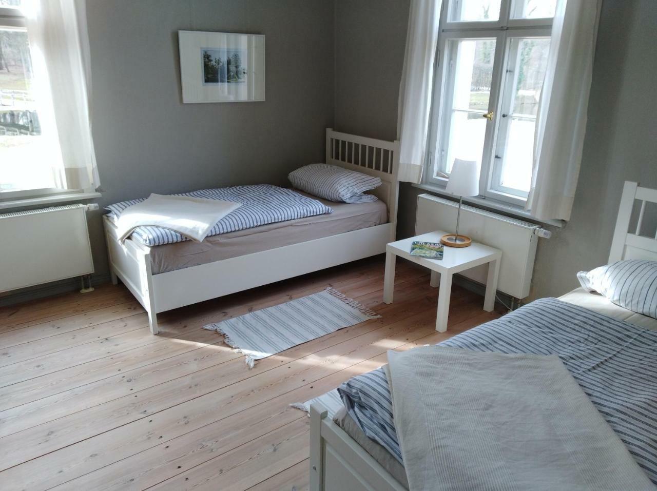 Marstall Im Schlosspark Rheinsberg Kültér fotó