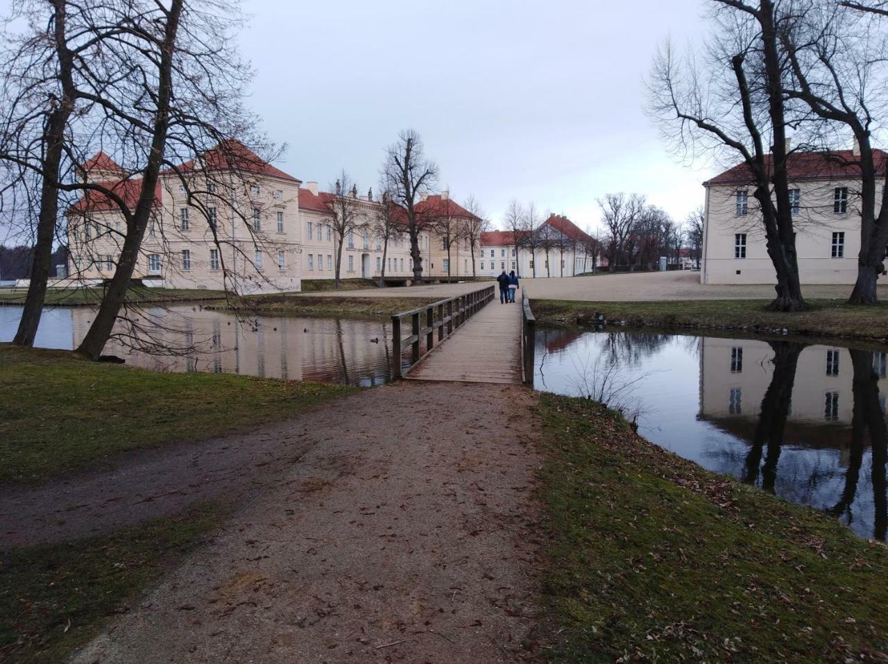 Marstall Im Schlosspark Rheinsberg Kültér fotó