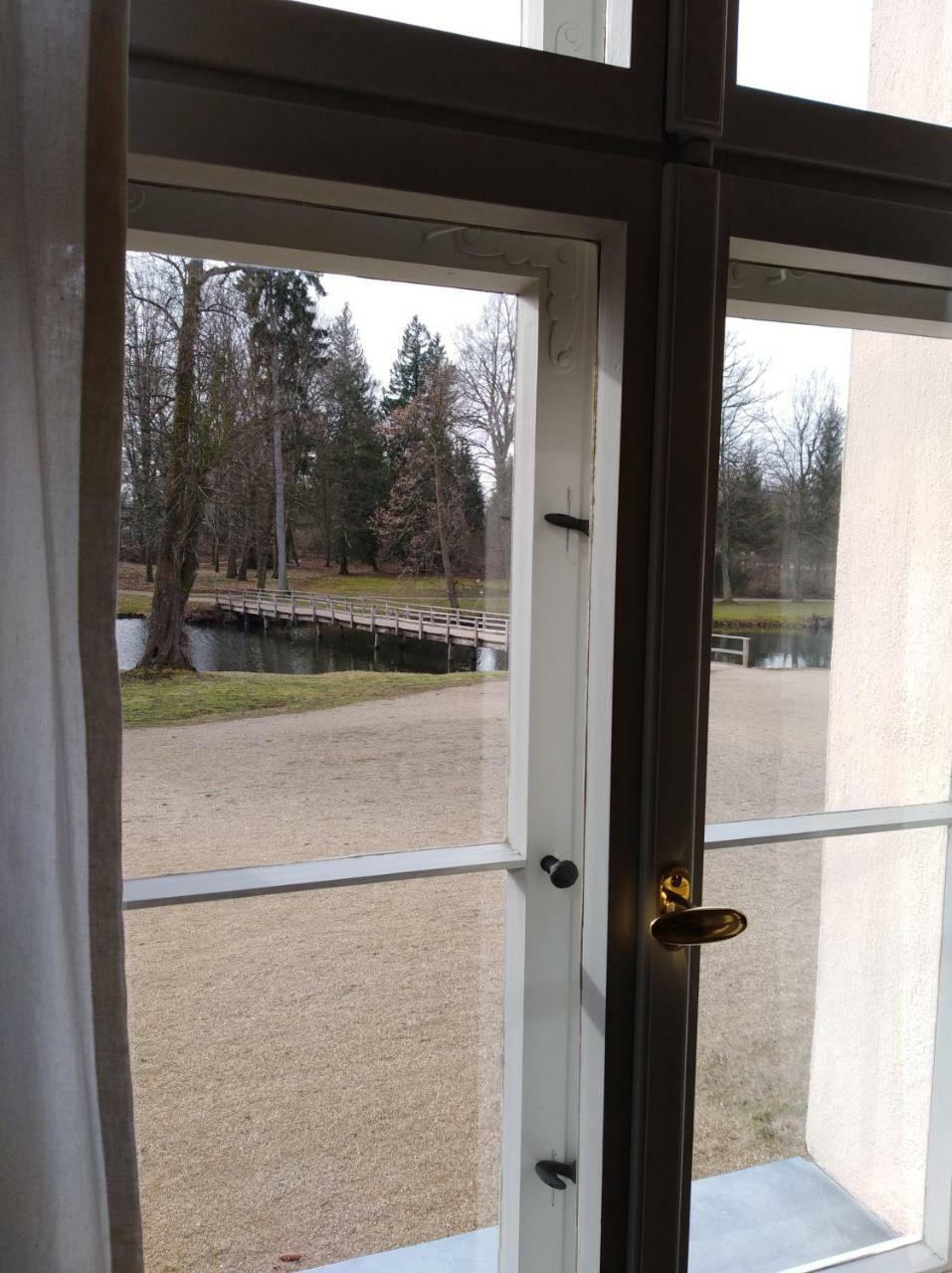 Marstall Im Schlosspark Rheinsberg Kültér fotó